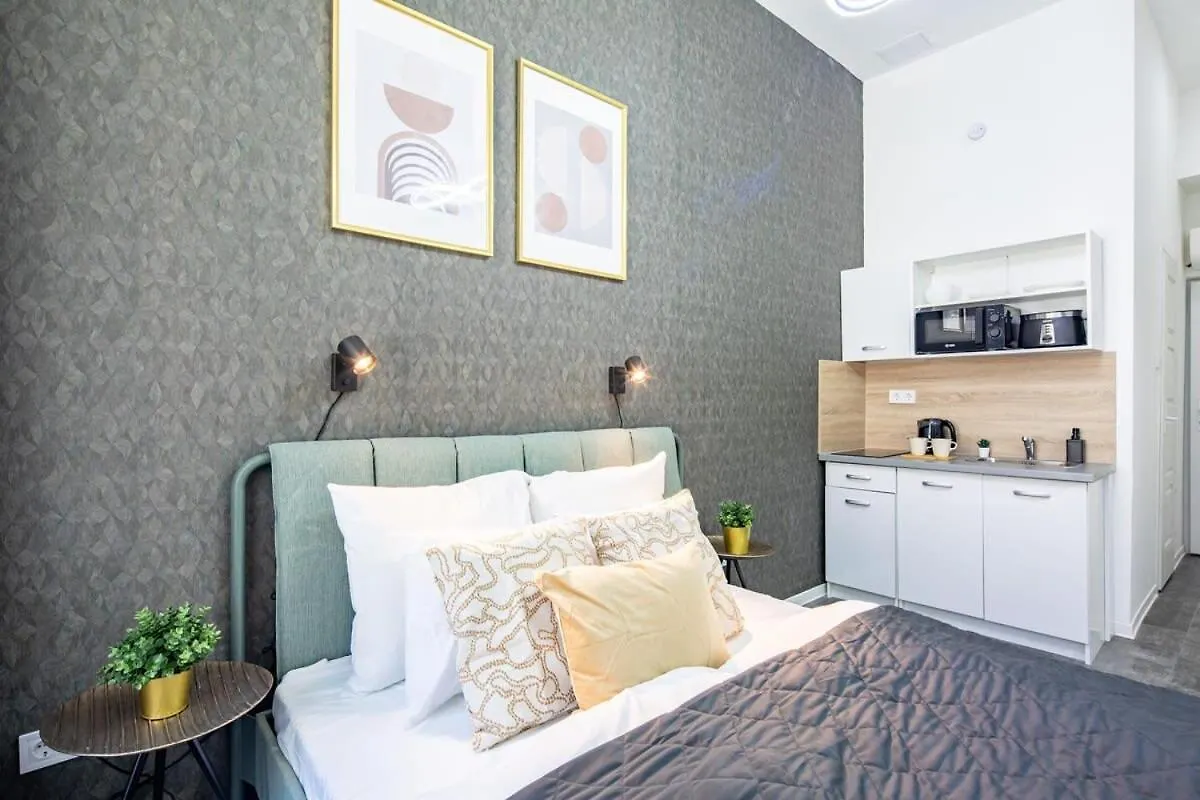 Extreme Central Modern Aircon Studio Budapest